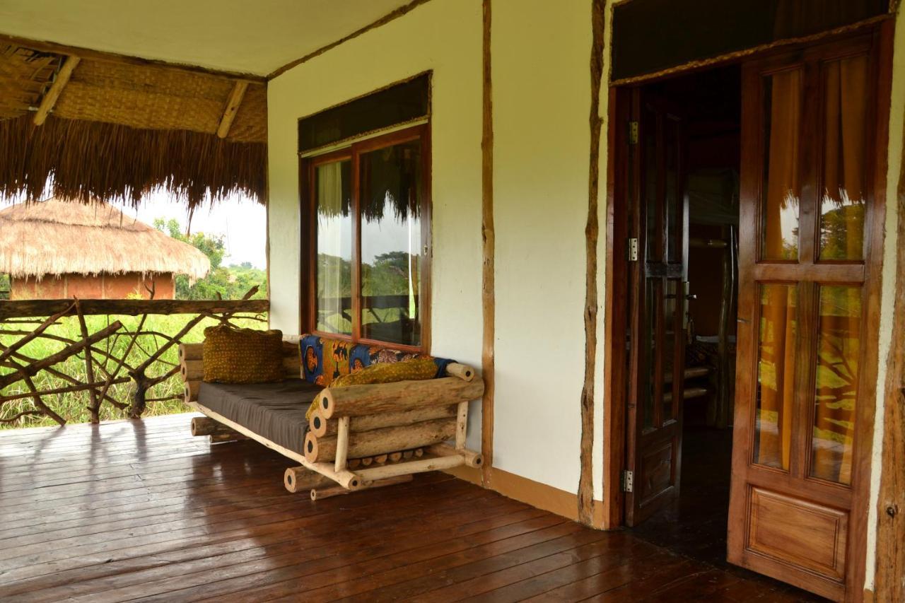Topi Lodge Katunguru Exterior photo
