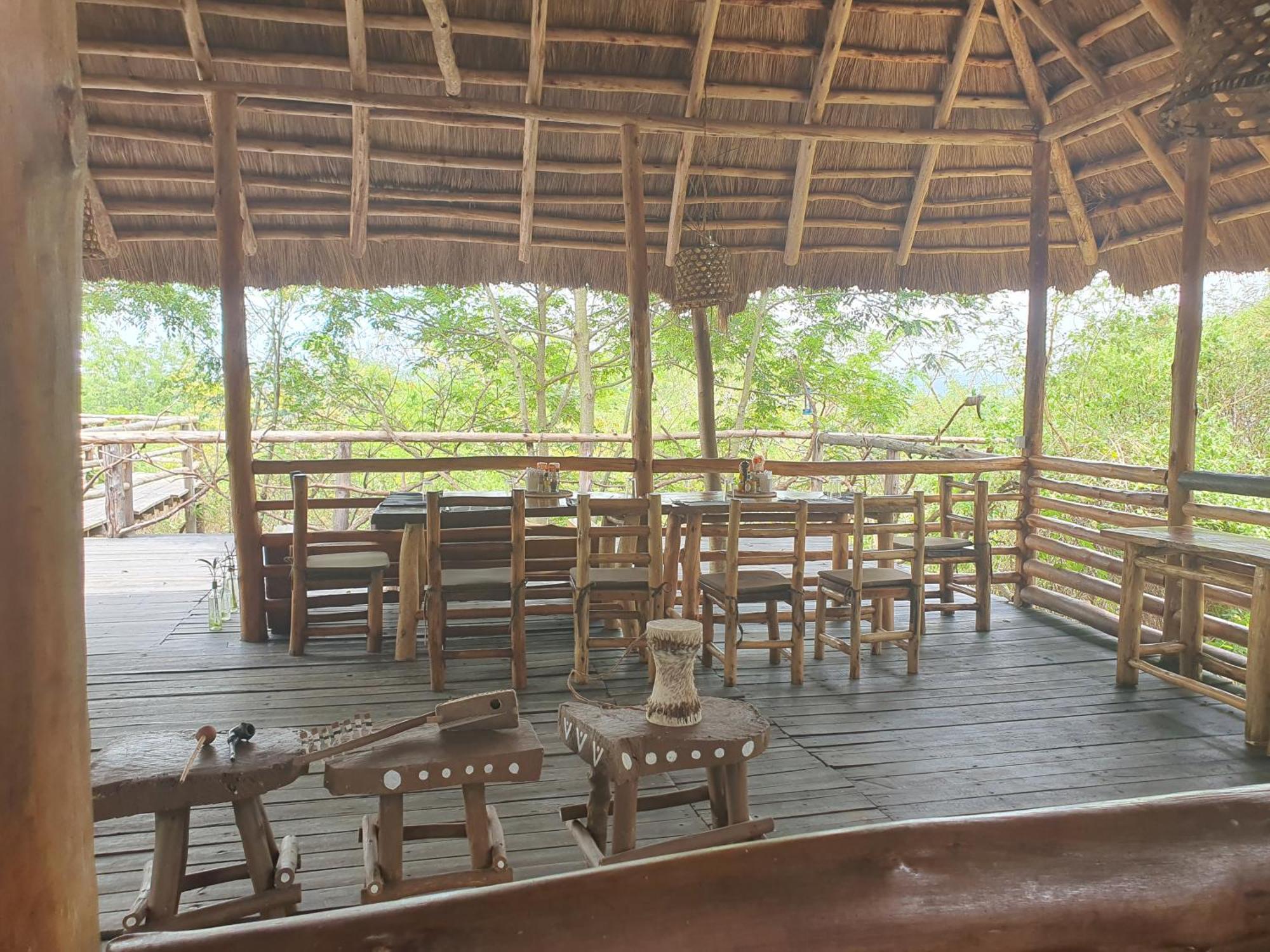 Topi Lodge Katunguru Exterior photo